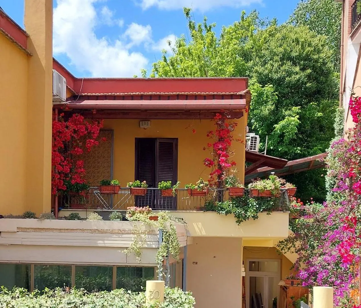 Elisa E Carla House Beautiful Apartments On The Cassia Roma